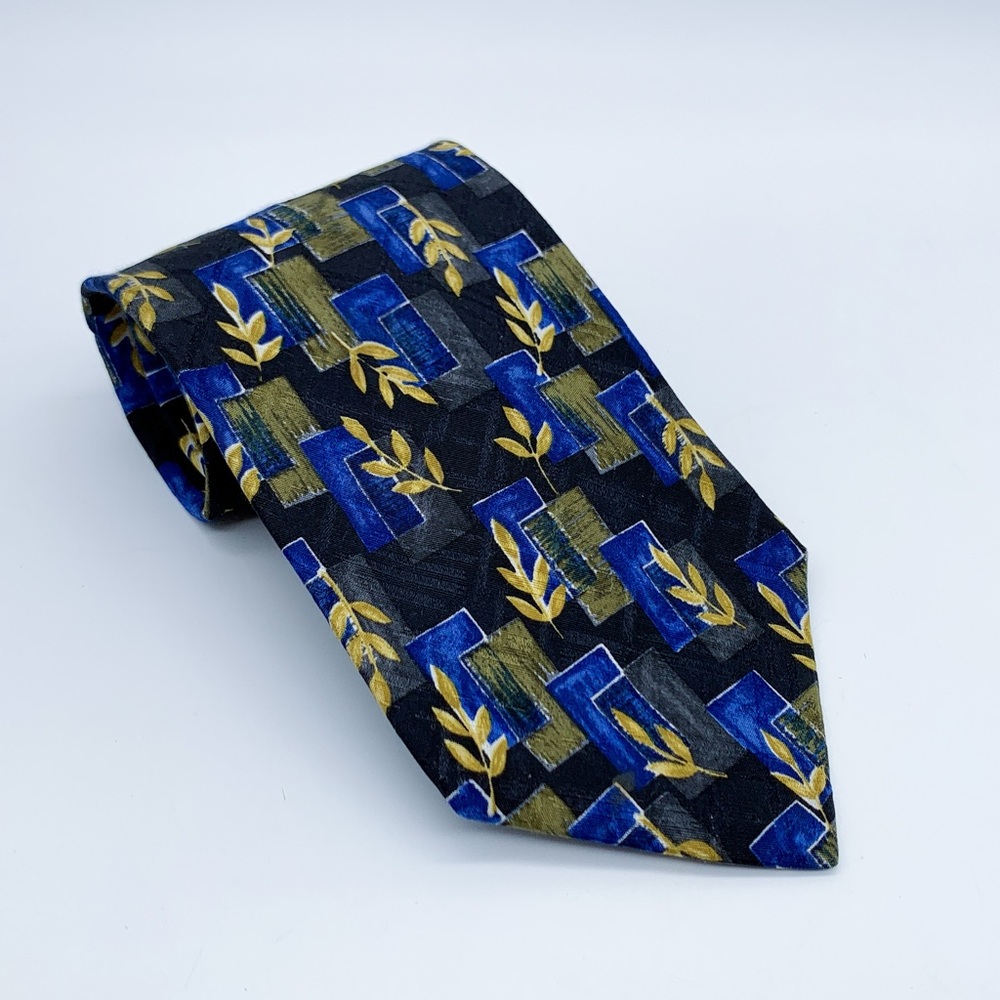Hugo Boss Geometric Blue and Gold Tie